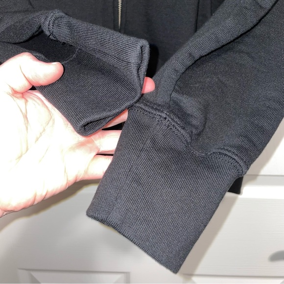 Lisa Lavie - Signed Album & Zip-Up Hoodie - Picture 9 of 12